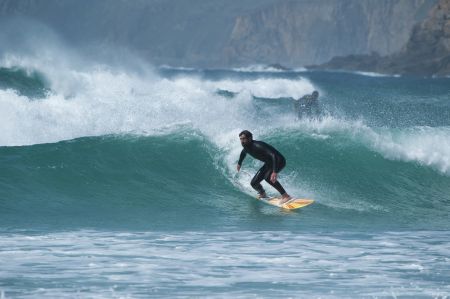 Surf Training Programme with a Personalised English Course (All Levels) - 